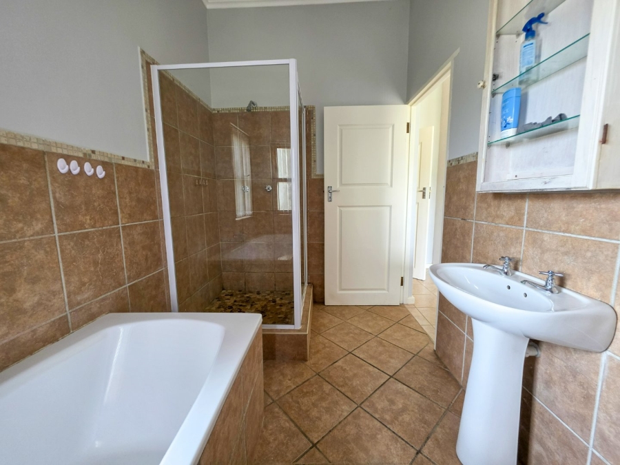 1 Bedroom Property for Sale in Stilbaai Western Cape